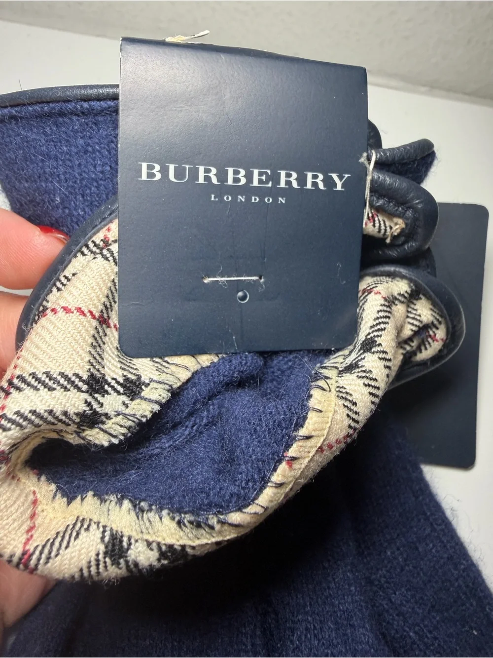 Burberry Blue Cashmere-Blend Women's Gloves with Plaid Button Detail